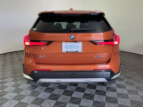 Certified 2025 BMW X1 xDrive28i w/ Technology Package AWD/4WD image 6