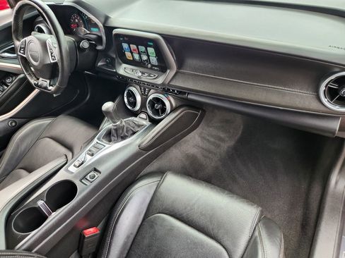 Used 2016 Chevrolet Camaro LT RWD image 27