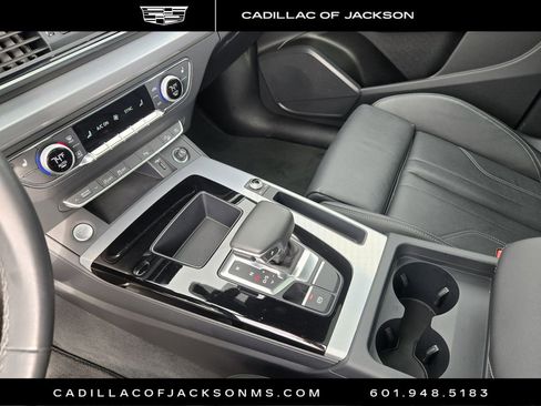 Used 2025 Audi Q5 2.0T Premium image 17