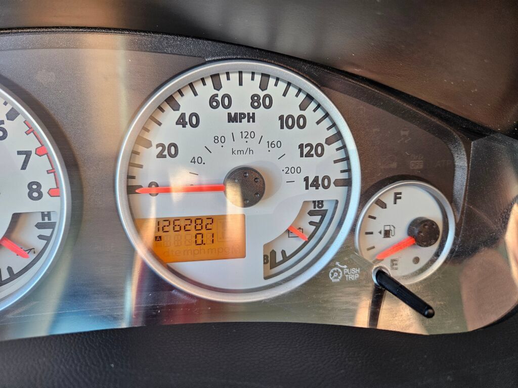 Used 2016 Nissan Frontier PRO-4X w/ Pro-4x Graphics Package AWD/4WD image 22