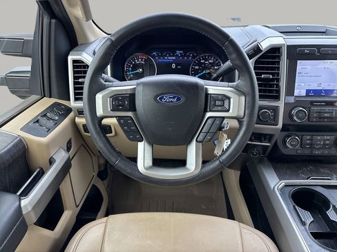 Used 2021 Ford F250 Lariat w/ Chrome Package image 8