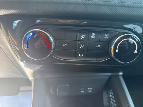 Used 2024 Chevrolet TrailBlazer LT FWD image 22