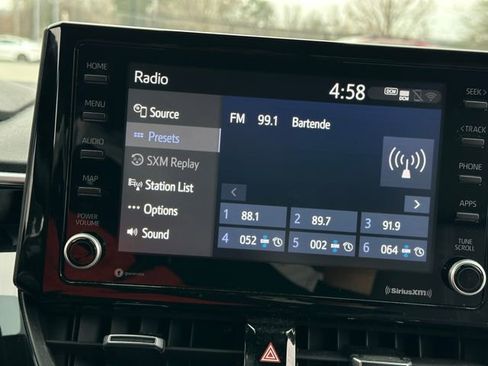 Used 2022 Toyota Corolla SE image 22