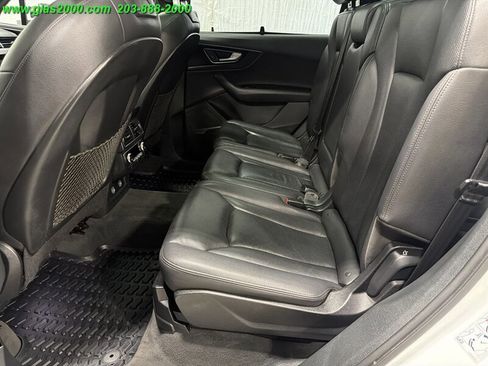 Used 2019 Audi Q7 3.0T Prestige w/ Prestige Package AWD/4WD image 9