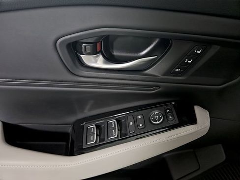 Used 2025 Honda Accord Touring image 12