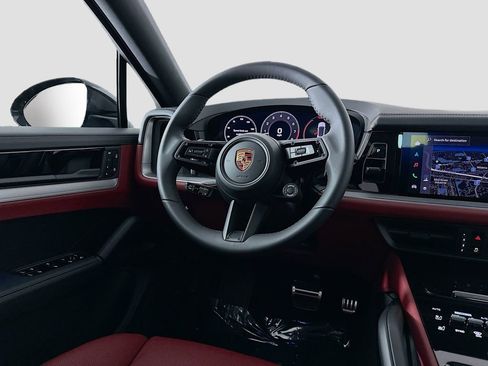 New 2026 Porsche Cayenne S image 25