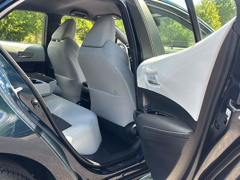 Used 2020 Toyota Corolla SE FWD image 17