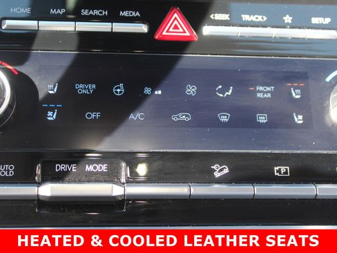 Used 2025 Hyundai Santa Fe Limited image 24