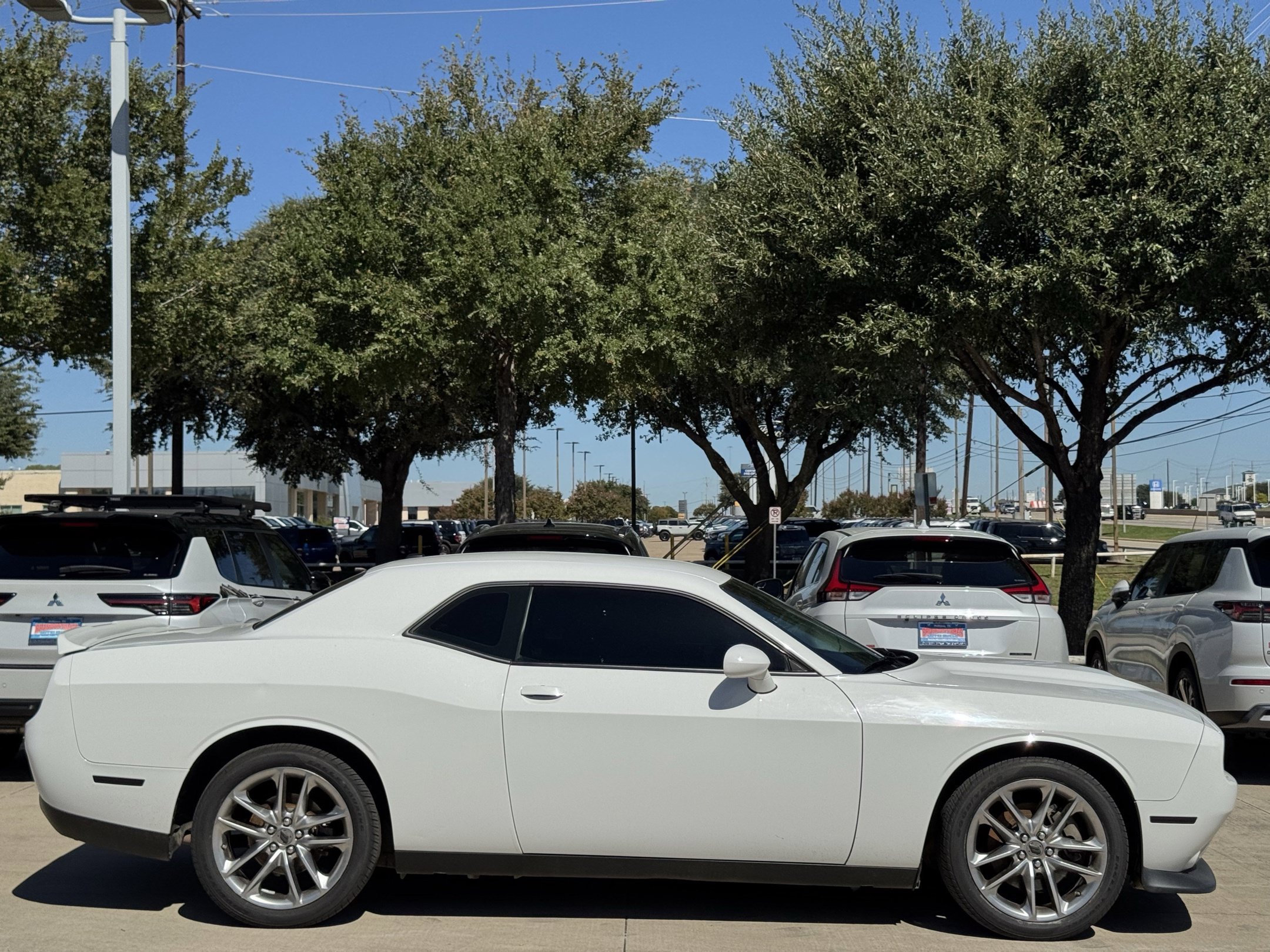 Used 2022 Dodge Challenger GT AWD/4WD image 3