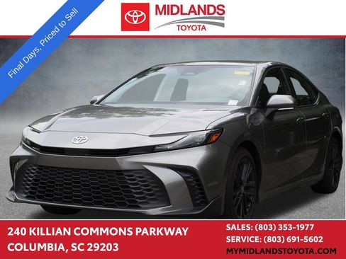 Used 2026 Toyota Camry SE w/ Multimedia Upgrade Package FWD image 1
