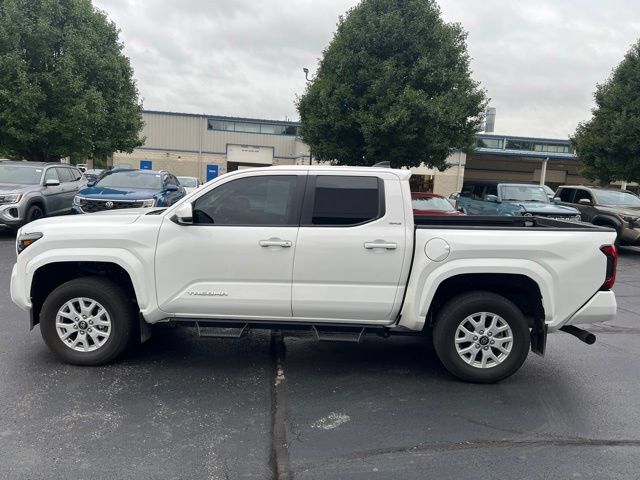 Used 2024 Toyota Tacoma SR5 AWD/4WD image 6