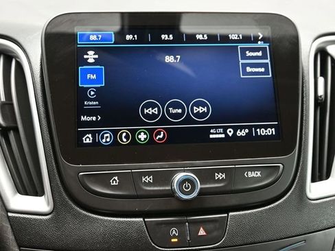 Used 2022 Chevrolet Malibu LT FWD image 14