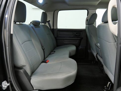 Used 2015 RAM 1500 Express image 18