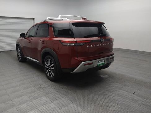 Used 2022 Nissan Pathfinder Platinum w/ Cargo Package image 5