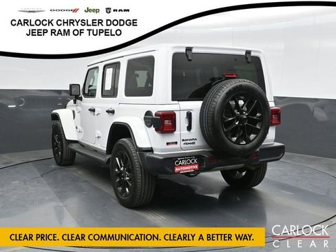Used 2025 Jeep Wrangler Sahara image 9