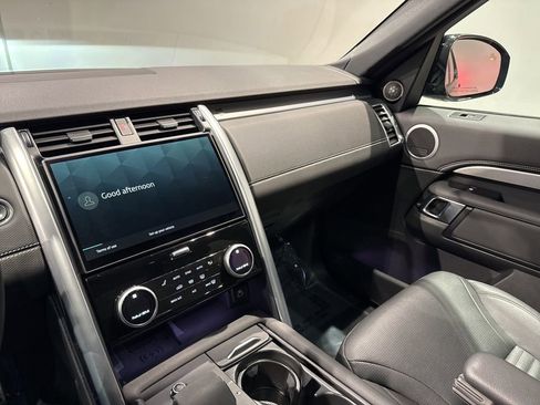 Used 2023 Land Rover Discovery S R-Dynamic image 15