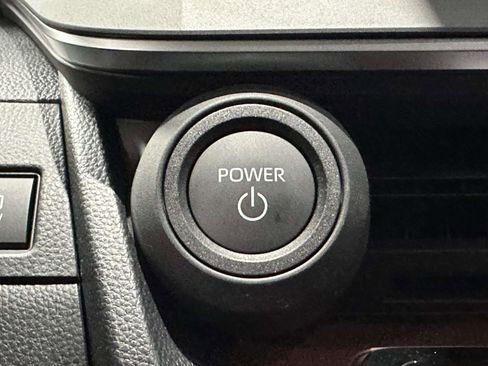 New 2025 Toyota Prius Plug-In Hybrid image 22