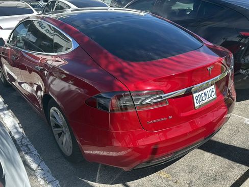 Used 2018 Tesla Model S 75D image 2