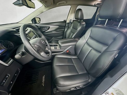Used 2023 Nissan Murano SV w/ SV Midnight Edition Package image 13
