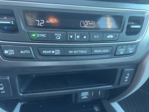 Used 2017 Honda Pilot EX-L image 16