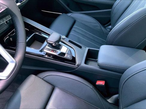 Used 2025 Audi A5 2.0T Premium Plus image 17