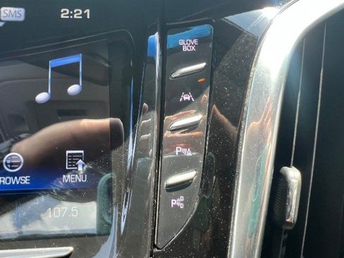 Used 2018 Cadillac Escalade Luxury AWD/4WD image 48