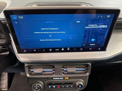 Certified 2025 Ford Maverick Lobo AWD/4WD image 10