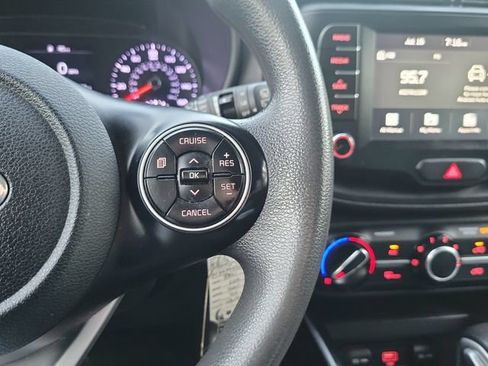 Used 2021 Kia Soul LX FWD image 15