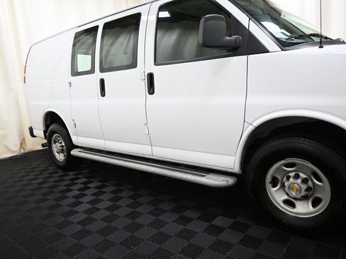 Used 2023 Chevrolet Express 2500 w/ Driver Convenience Package image 14