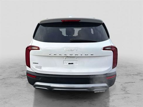 Used 2022 Kia Telluride EX image 4