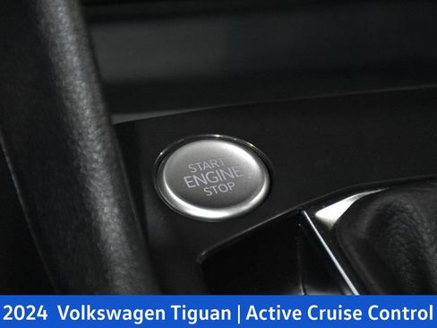 Used 2024 Volkswagen Tiguan SE R-Line image 14