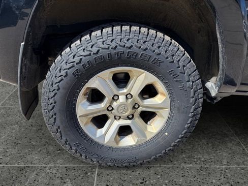 Used 2020 Toyota 4Runner SR5 Premium w/ Moonroof Package image 14