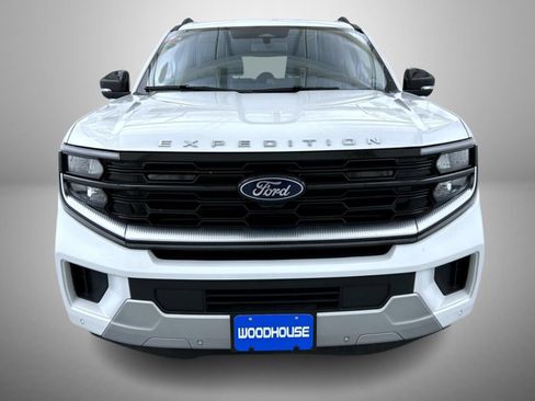 Used 2025 Ford Expedition Max Platinum AWD/4WD image 2