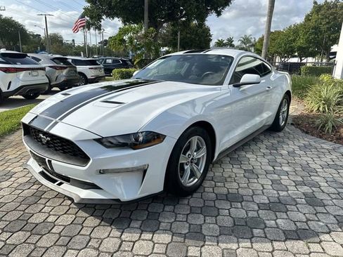 Used 2023 Ford Mustang Coupe RWD image 17