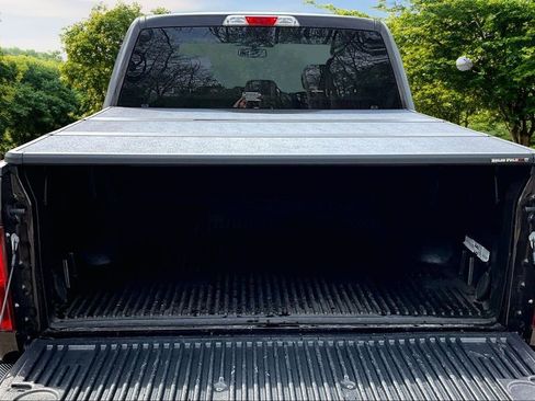 Used 2018 Ford F150 XLT w/ Equipment Group 302A Luxury AWD/4WD image 17