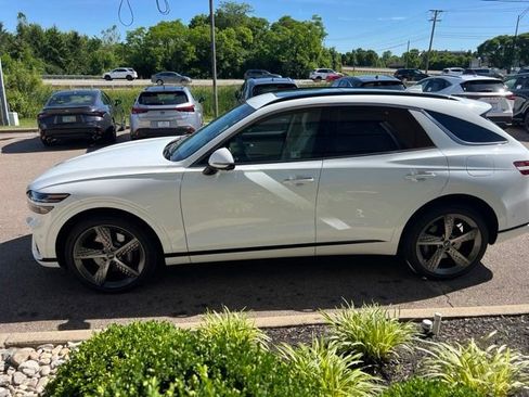 Used 2025 Genesis GV70 3.5T Sport w/ Sport Advanced Package AWD/4WD image 2