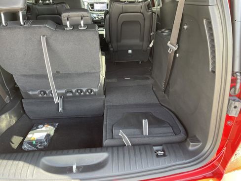 New 2026 Chrysler Pacifica Select image 37