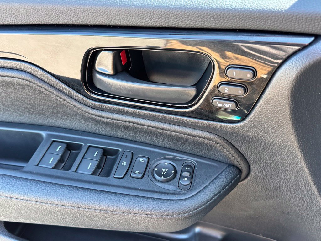 Used 2026 Honda Odyssey Touring image 24