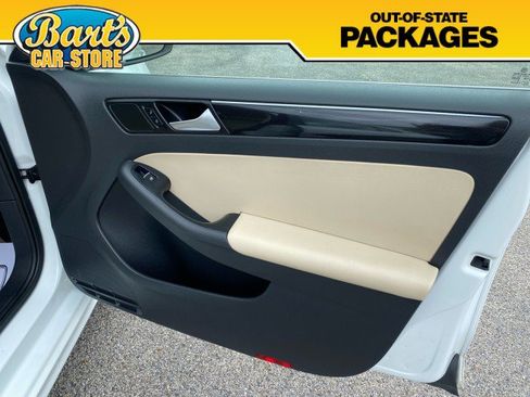 Used 2017 Volkswagen Jetta SEL FWD image 12