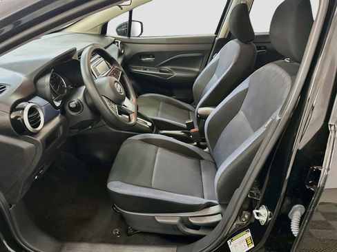 Used 2025 Nissan Versa SV FWD image 13