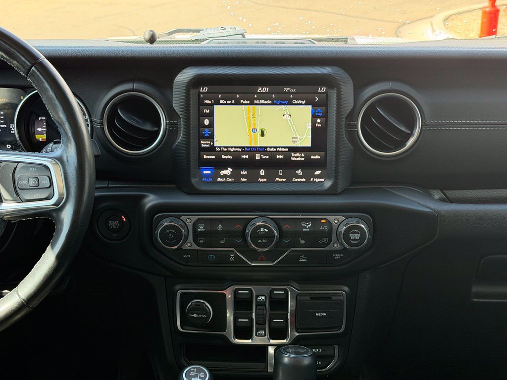 Used 2023 Jeep Wrangler Unlimited Sahara w/ Cold Weather Group AWD/4WD image 16