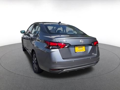 Used 2025 Nissan Versa SV FWD image 11