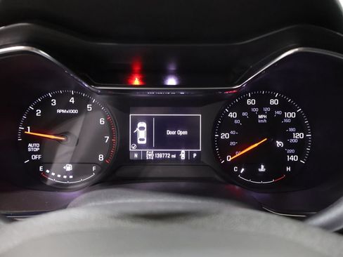 Used 2023 Chevrolet TrailBlazer LT AWD/4WD image 39