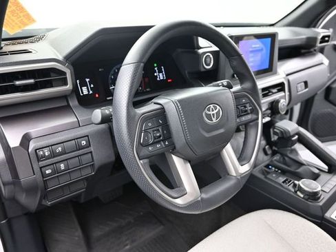 Used 2025 Toyota 4Runner SR5 image 12