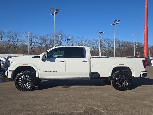 Used 2024 GMC Sierra 3500 Denali Ultimate image 4