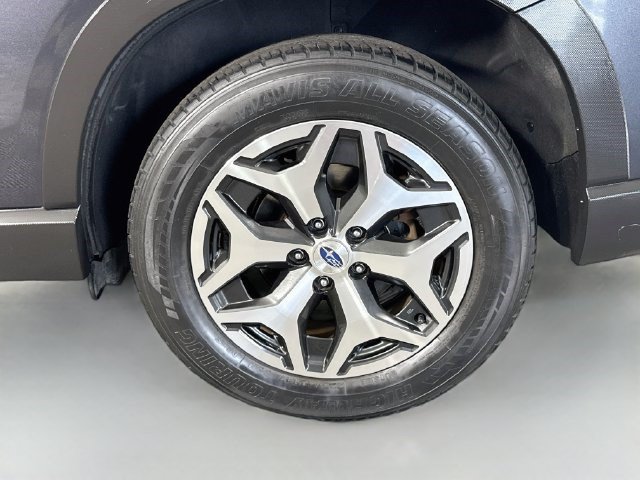 Used 2019 Subaru Forester Premium AWD/4WD image 36