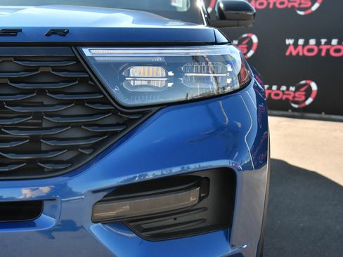 Used 2023 Ford Explorer ST-Line w/ Class IV Trailer Tow Package image 11