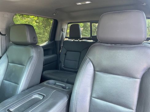 Used 2020 GMC Sierra 1500 SLT RWD image 25