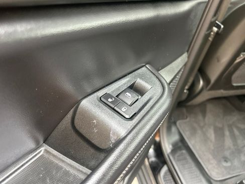 Used 2023 Jeep Grand Cherokee L Laredo AWD/4WD image 24