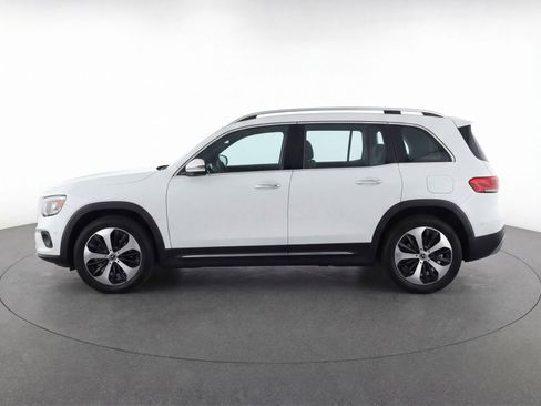 Used 2025 Mercedes-Benz GLB 250 4MATIC image 5